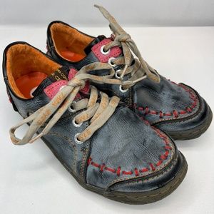 TMA EYES Blue Stitch Detail Leather Walking Shoe Size: 8